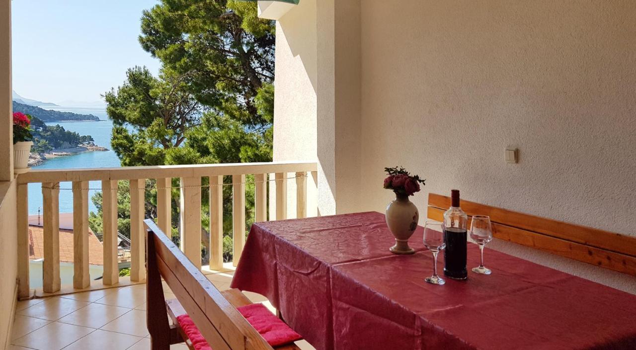 Villa Brela Bagian luar foto