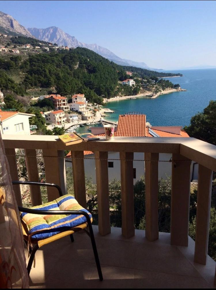 Villa Brela Bagian luar foto